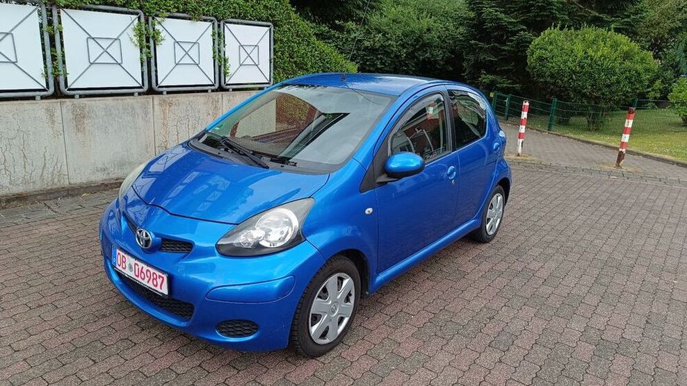 Aygo (X)