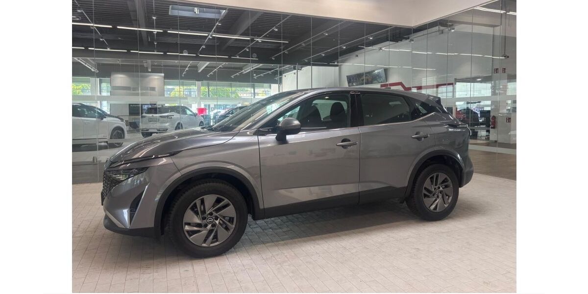 Nissan Qashqai 15.852 km 24.980 &euro; Duisburg 47167