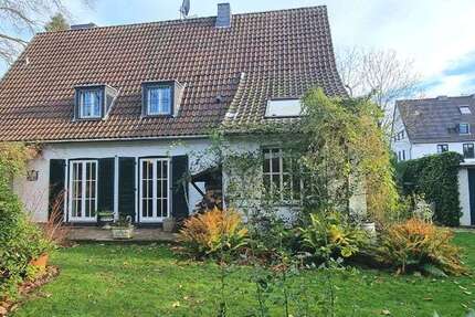 Haus zum Mieten in Krefeld 1.940 € 190 m² 5 zimmer