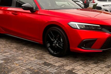 Honda Civic 13.900 km 30.980 &euro; Düsseldorf 40233