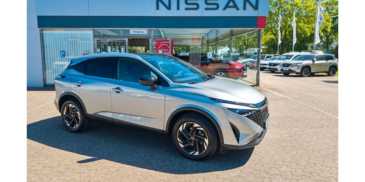 Nissan Qashqai 4.000 km 31.399 &euro; Kamp-Lintfort 47475