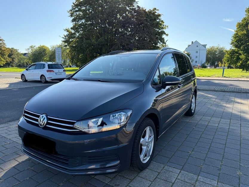 VW Touran 94.200 km 15.299 € Meerbusch 40667