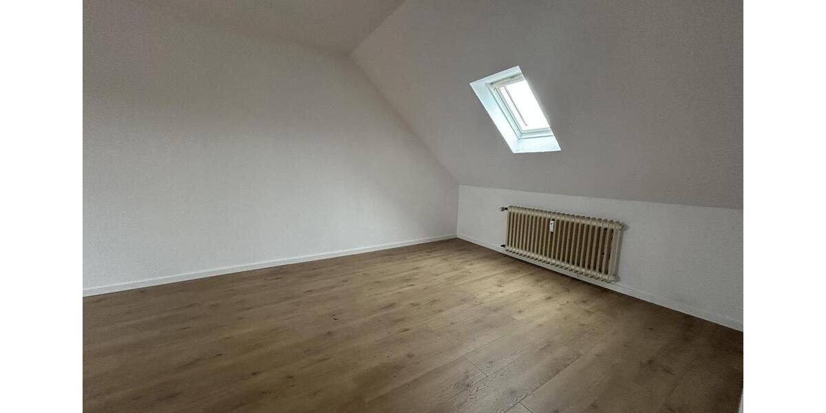 Dachgeschoßwohnung Gladbeck Brauck - 2 Zimmer, 65 m&sup2;, 485&euro; | Angebot:25102161