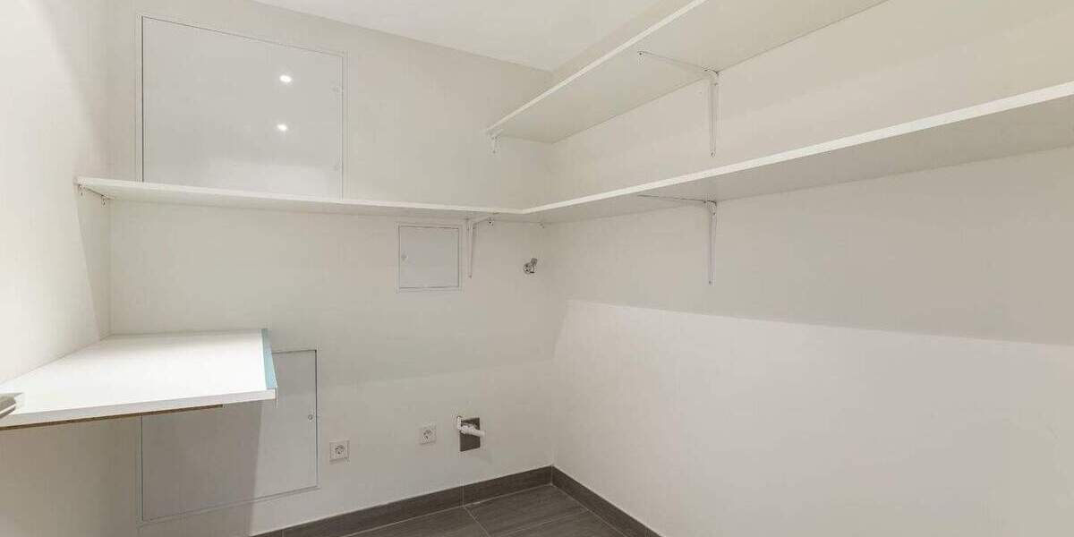 Reihenendhaus Düsseldorf Heerdt - 5 Zimmer, 220 m&sup2;, 1.790.000&euro; | Angebot:24156259