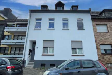 Haus zum Kaufen in Neukirchen-Vluyn 329.000 € 227 m²