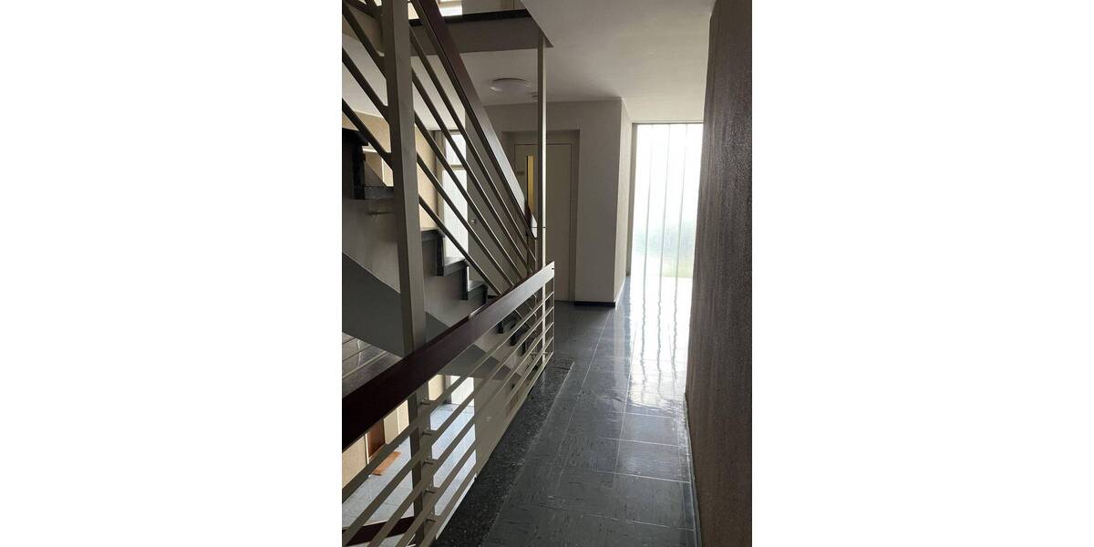 Eigentumswohnung mit grünem Ausblick und Tiefgaragenstellplatz 3 zimmer