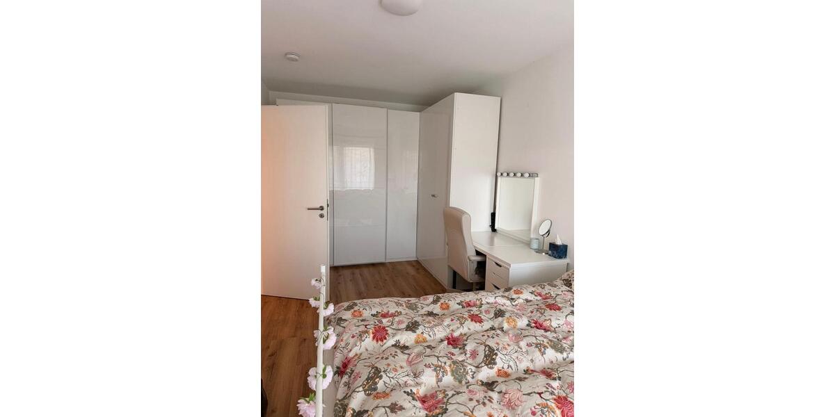 Etagenwohnung Krefeld - 2 Zimmer, 58 m&sup2;, 725&euro; | Angebot:26408093