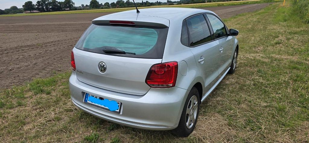 VW Polo 123.000 km 5.500 &euro; Düsseldorf 40470