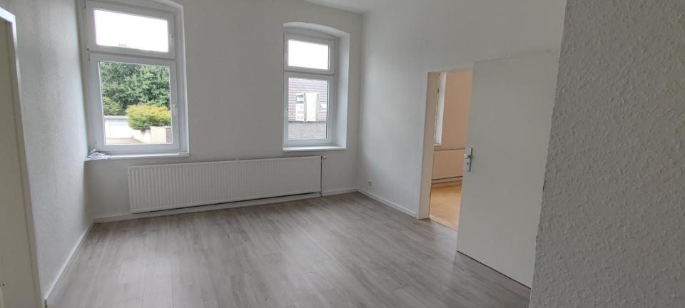 Etagenwohnung Oberhausen Biefang - 4 Zimmer, 88 m&sup2;, 1.000&euro; | Angebot:24527596