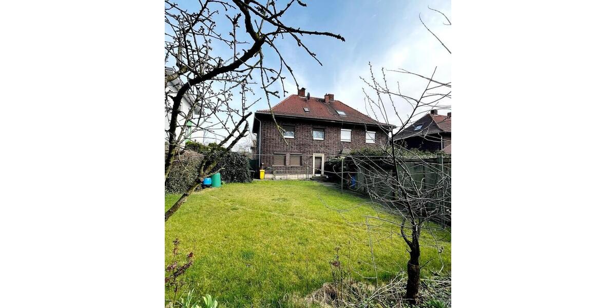 Doppelhaushälfte mit viel Platz und großem Garten ohne Provision 5 zimmer