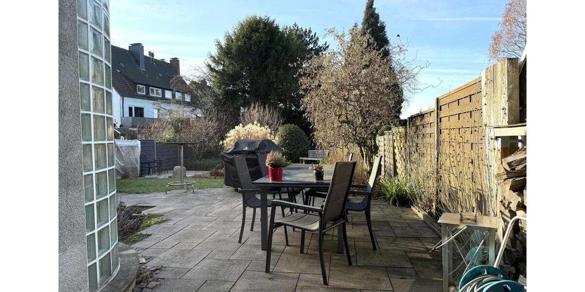 Erdgeschoßwohnung Gladbeck - 3 Zimmer, 135 m&sup2;, 1.300&euro; | Angebot:26021642