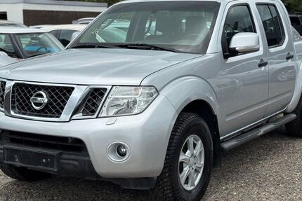 Nissan Navara 151.000 km 14.600 &euro; Kamp-Lintfort 47475