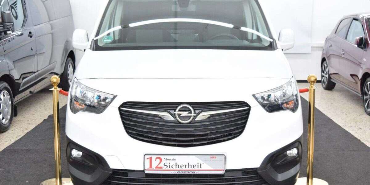 Opel Combo 118.000 km 12.299 € Oberhausen 46049