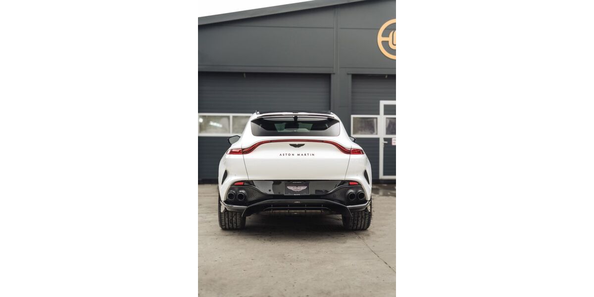 Aston Martin DBX 12.500 km 129.900 &euro; Velbert 42553