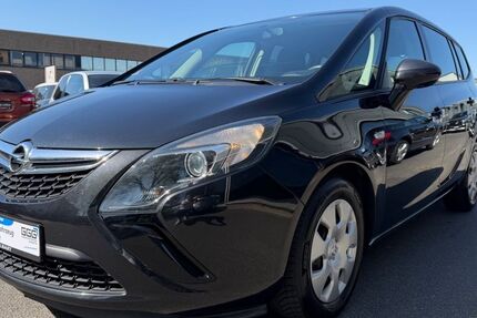 Opel Zafira 111.738 km 9.490 &euro; Düsseldorf 40233