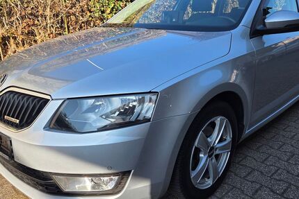 Skoda Octavia 159.814 km 7.750 &euro; Oberhausen 46149