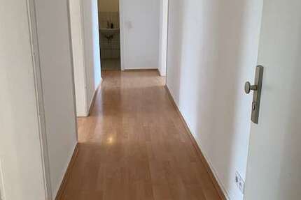 Wohnung zum Mieten in Krefeld 570 € 72 m² 3 zimmer