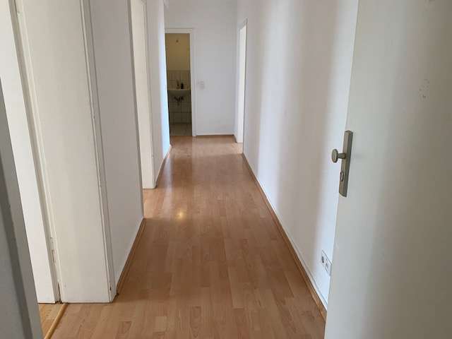 Wohnung zum Mieten in Krefeld 570 € 72 m² 3 zimmer