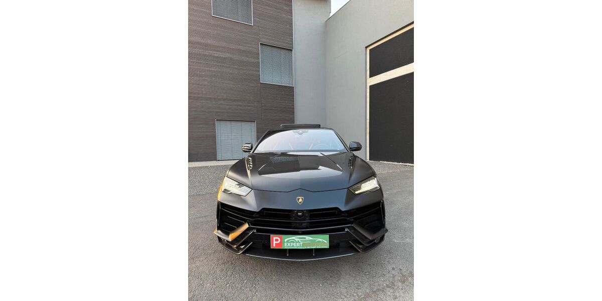 Lamborghini Urus 4.800 km 339.150 &euro; Düsseldorf 40231
