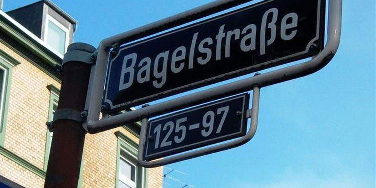 Altbau-Mehrfamilienhaus mit Neubau im Hof 3 zimmer