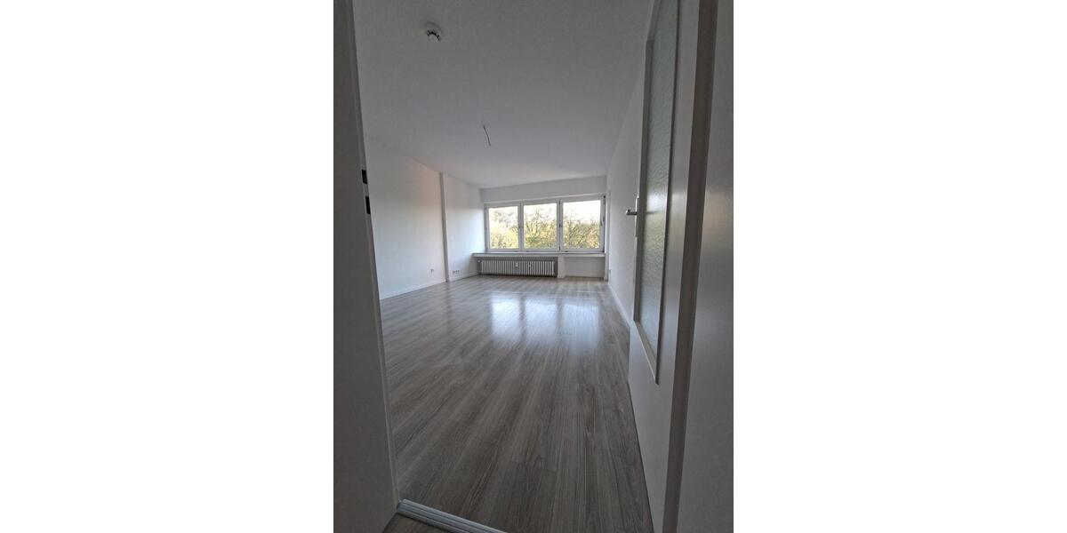 Etagenwohnung Duisburg Mittelmeiderich - 3 Zimmer, 78 m&sup2;, 790&euro; | Angebot:26381273