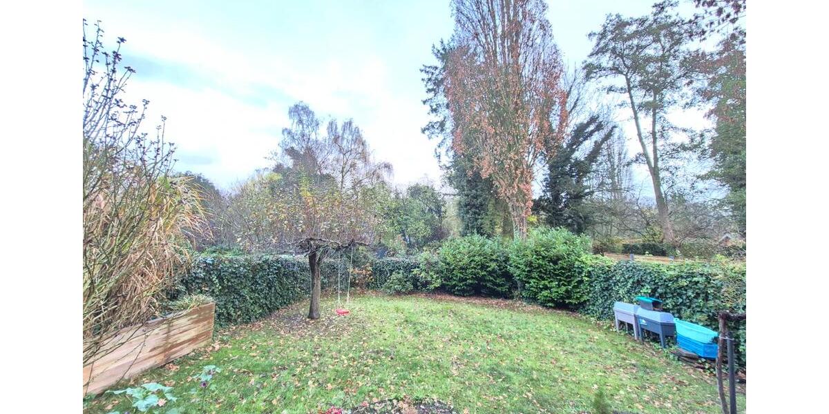 Raumwunder auf zwei Ebenen: Das 'Haus im Haus'-Gefühl mit Gartenparadies 4 zimmer