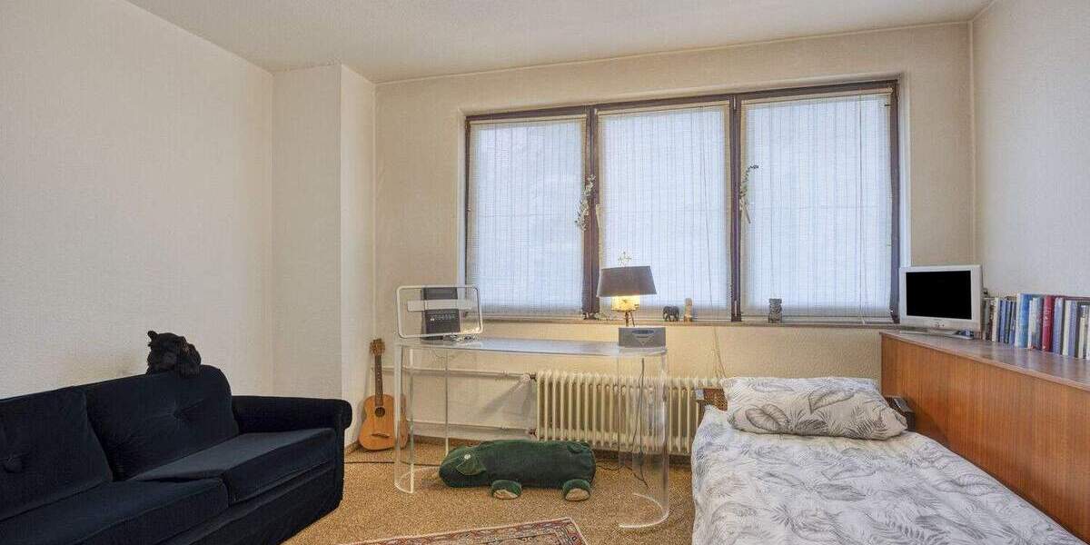 Etagenwohnung Düsseldorf Derendorf - 3 Zimmer, 90 m&sup2;, 329.000&euro; | Angebot:25096312
