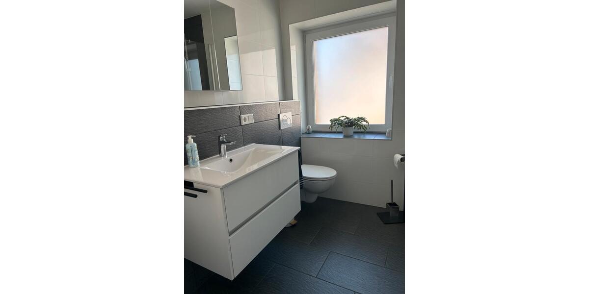 Etagenwohnung Tönisvorst - 2 Zimmer, 65 m&sup2;, 1.100&euro; | Angebot:25541321