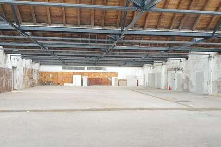 Halle in Wuppertal 8.071 € 2306 m²