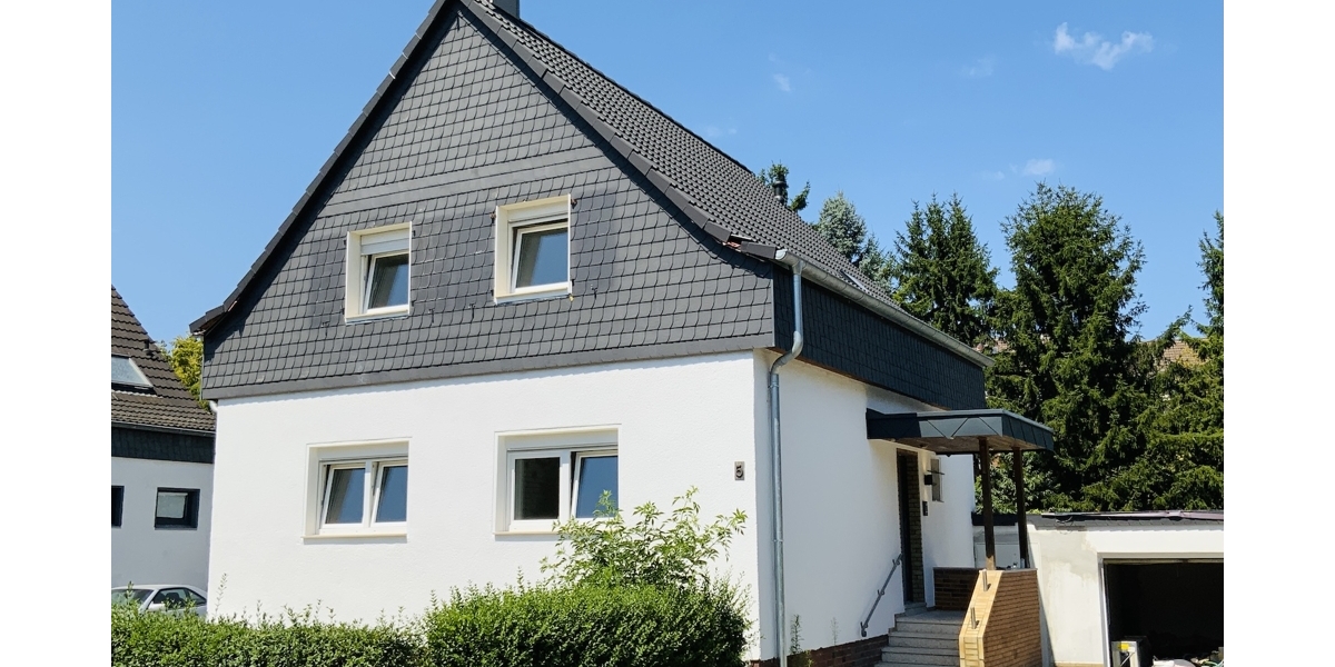 Einfamilienhaus mit 5 Zimmern und 2 Bädern, großem Garten ideal für Familien. Komplett saniert! - Einfamilienhaus Düsseldorf / Rath Rath | Angebot:27112998
