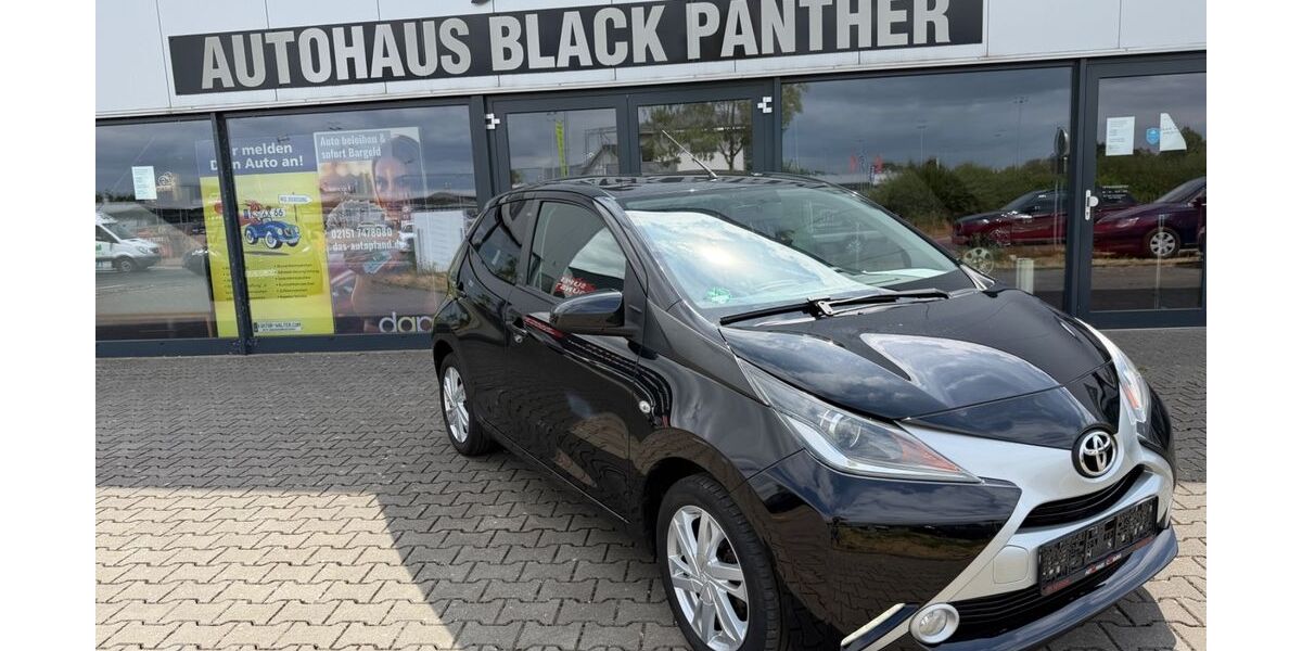 Toyota Aygo (X) 80.000 km 6.750 &euro; Tönisvorst 47918