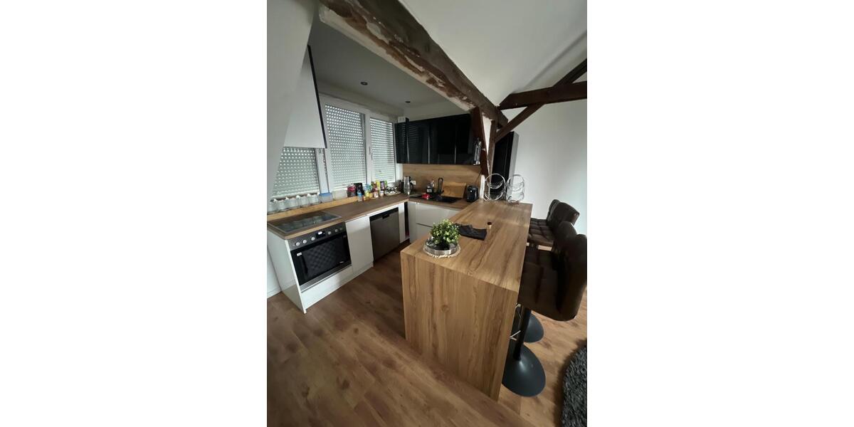 3 Zimmer Wohnung zu vermieten DG möbeliert zimmer