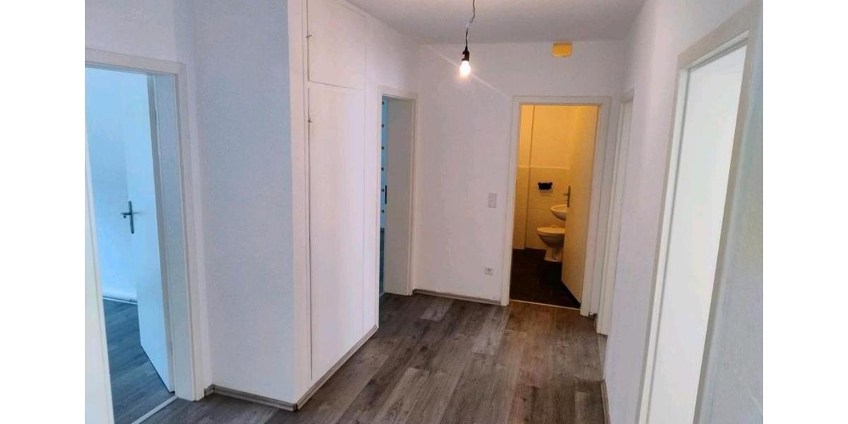 Etagenwohnung Bottrop Feldhausen - 4 Zimmer, 80 m&sup2;, 750&euro; | Angebot:26300584