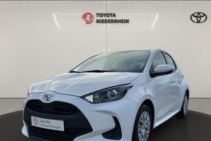 Toyota Yaris 49.700 km 13.785 &euro; Krefeld 47809