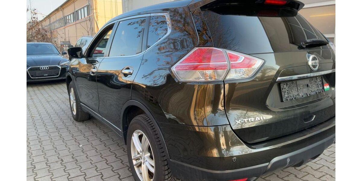 Nissan X-Trail 205.195 km 4.200 &euro; Gelsenkirchen 45892
