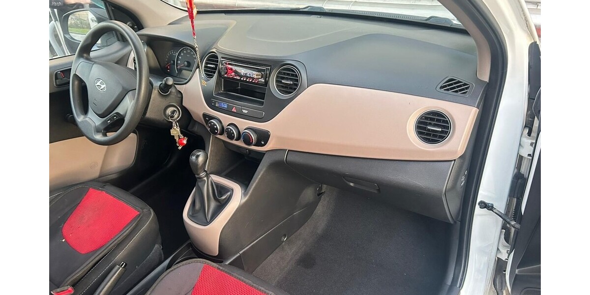 Hyundai i10 65.000 km 4.500 &euro; Essen 45121