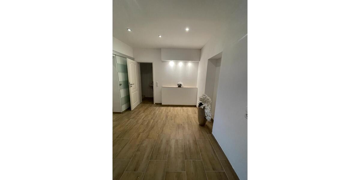 Wohnung in einem Zechenhaus mit neuer Einbauküche 5 zimmer