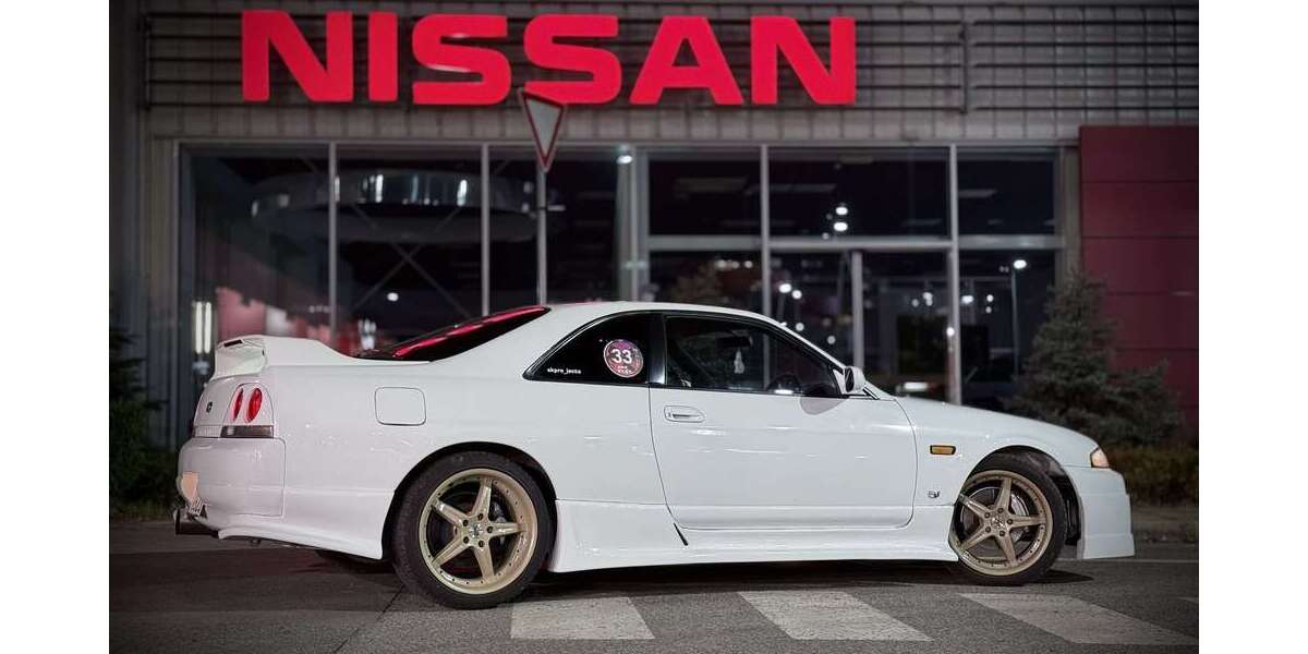 Nissan Skyline 102.500 km 26.900 &euro; Velbert 42553
