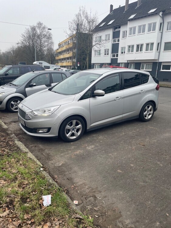 Ford C-Max 95.400 km 9.000 € Düsseldorf 40213