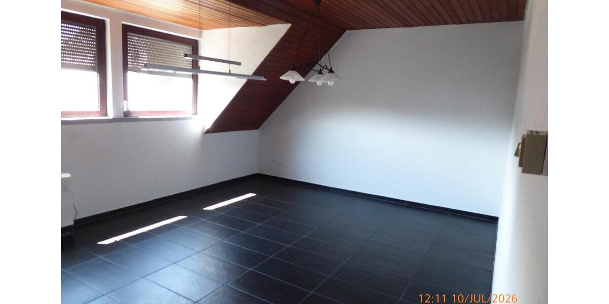 Dachgeschoßwohnung Essen Frillendorf - 2 Zimmer, 61 m&sup2;, 129.000&euro; | Angebot:27157936