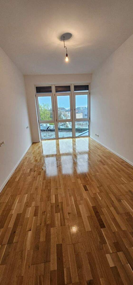 Sehr schöne sanierte 2 Zimmer Wohnung mit Balkon in Moers zu vermieten 2 zimmer