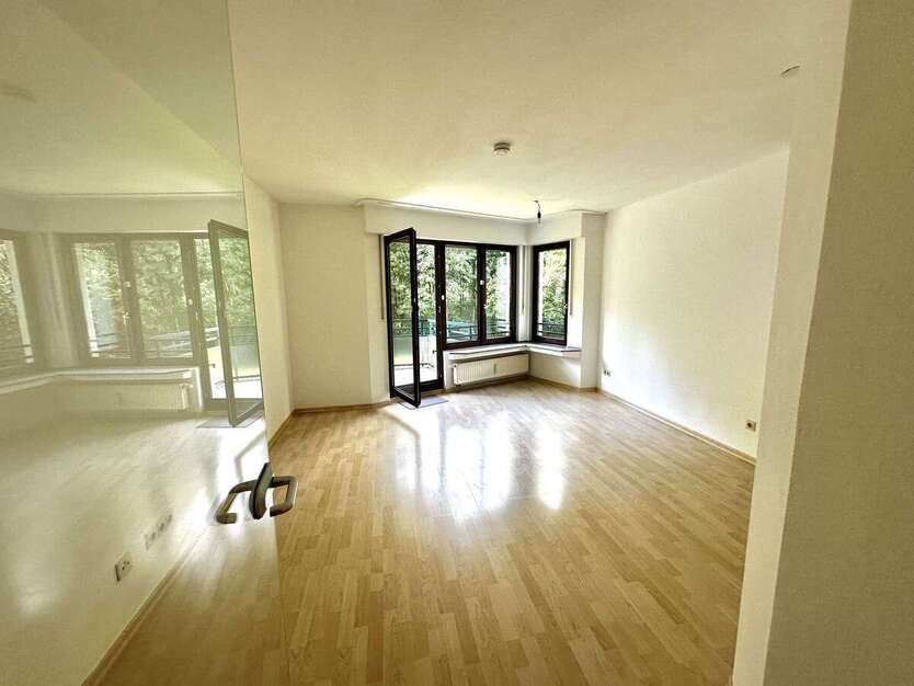 Wohnung zum Kaufen in Düsseldorf 249.000 € 45.46 m² 2 zimmer