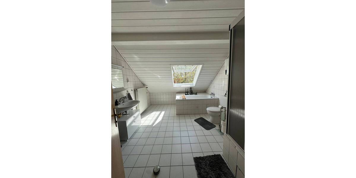 Etagenwohnung Düsseldorf Pempelfort - 1 Zimmer, 50 m&sup2;, 220.000&euro; | Angebot:24060107