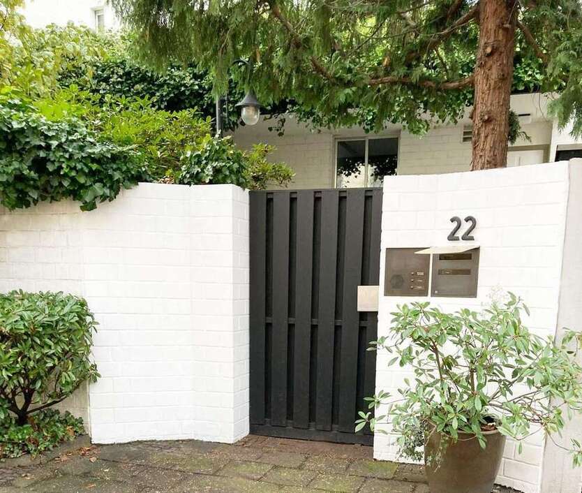 Haus zum Kaufen in Krefeld 499.000 € 431 m²