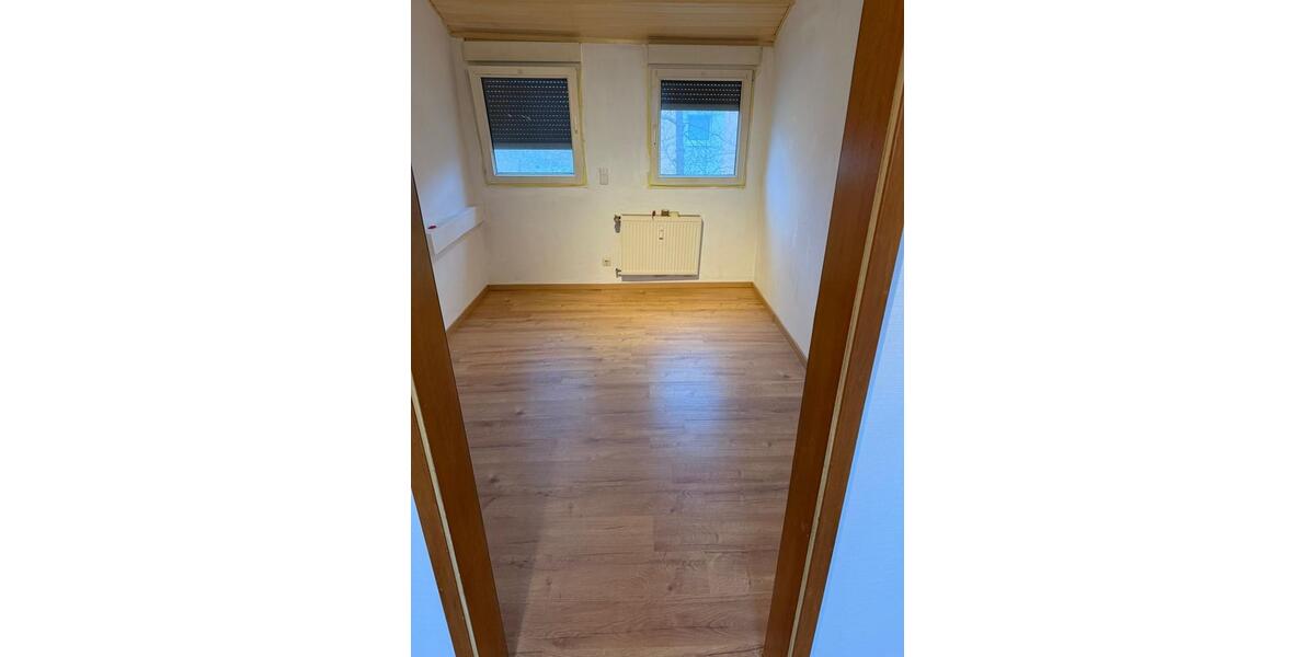 WG- Zimmer für frau in Uerdingen - Krefeld 3 zimmer