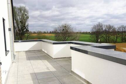 Wohngenuss mit großer Dachterrasse, 3 Zimmer, Neubau 2022, Einbauküche, Tageslichtbad, Aufzug