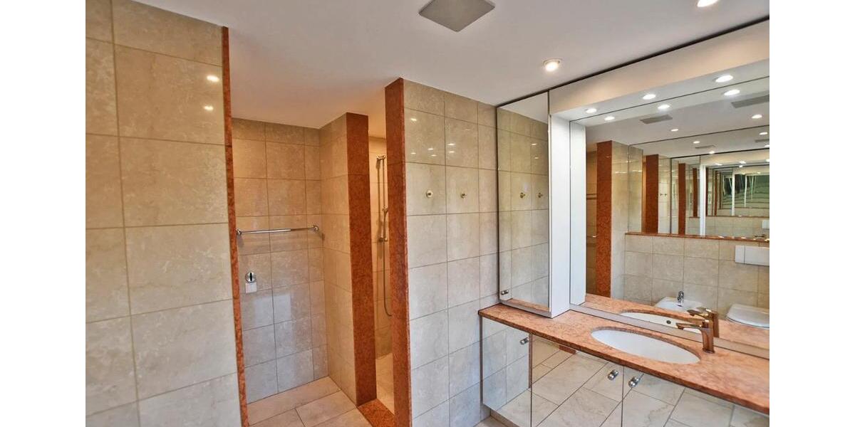 Charmante 151 m² Maisonette-Wohnung (Privatverkauf) 5 zimmer