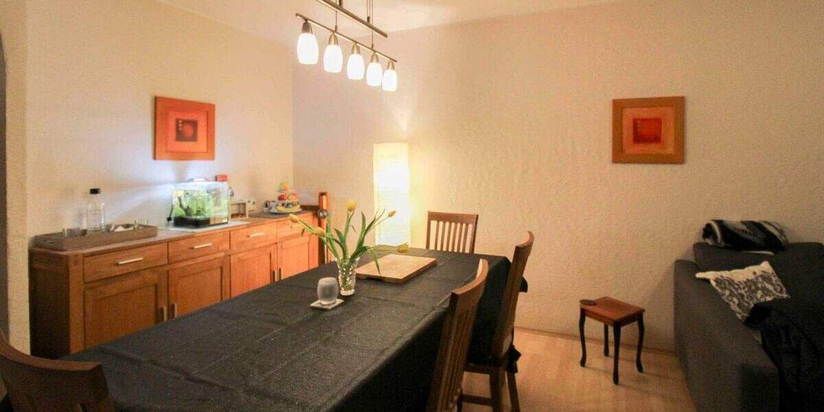 Reihenmittelhaus Duisburg Neumühl - 4 Zimmer, 110 m&sup2;, 255.000&euro; | Angebot:25400464