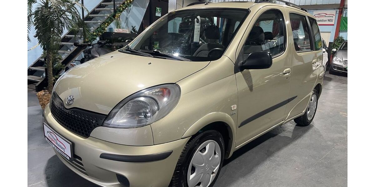 Toyota Verso 179.000 km 4.490 &euro; Rheinberg 47495