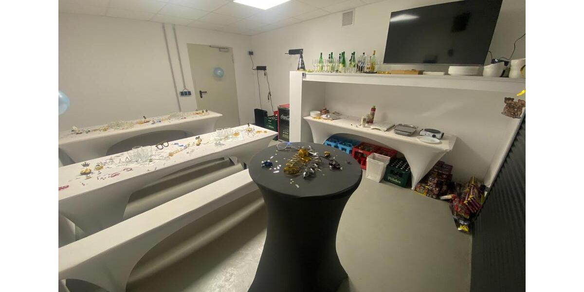 kernsaniertes Traumhaus mit schönem Garten, Pool und Partyraum 7 zimmer